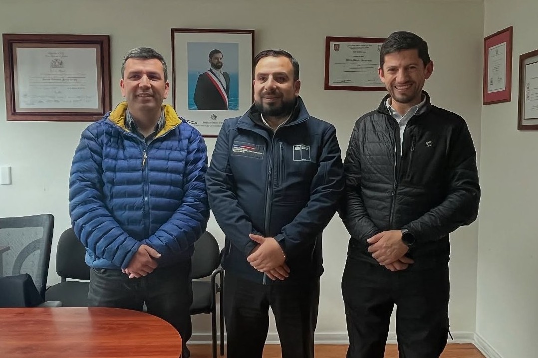 MEJORANDO LA CONECTIVIDAD COMUNAL